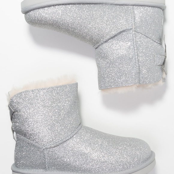 ‼️SOLD‼️ SILVER GLITTER UGG BOOTS BOW - Picture 4 of 8
